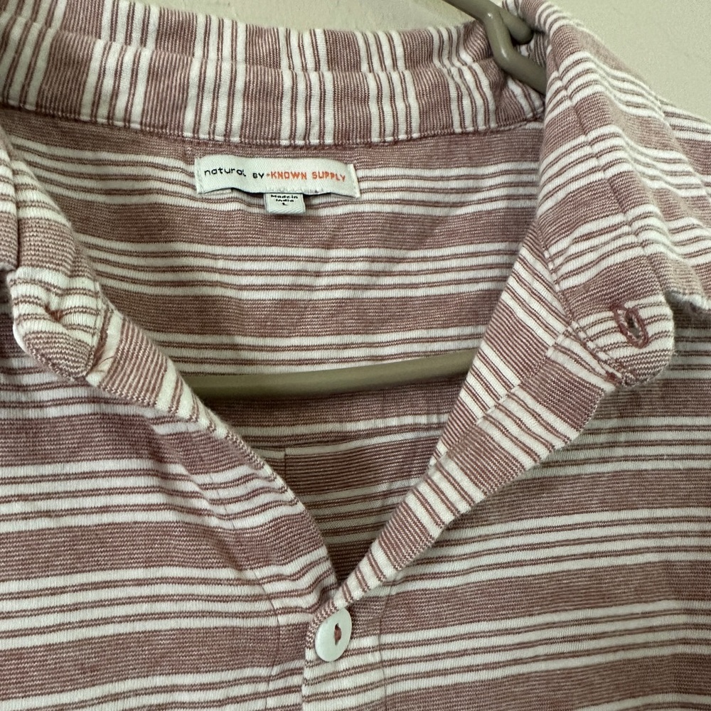 KNOWN SUPPLY size L button up 100% cotton - Picture 3 of 8
